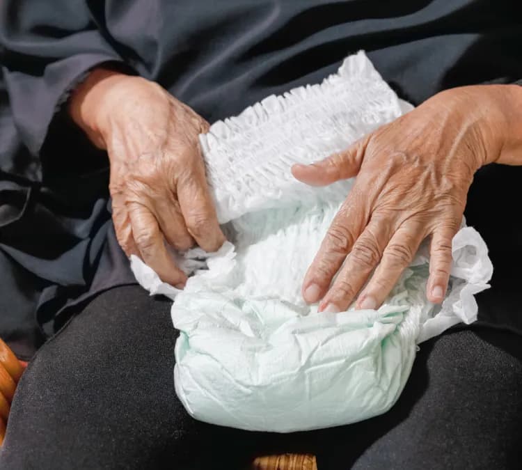 Jak zakładać pampersy dla dorosłych, by uniknąć dyskomfortu?