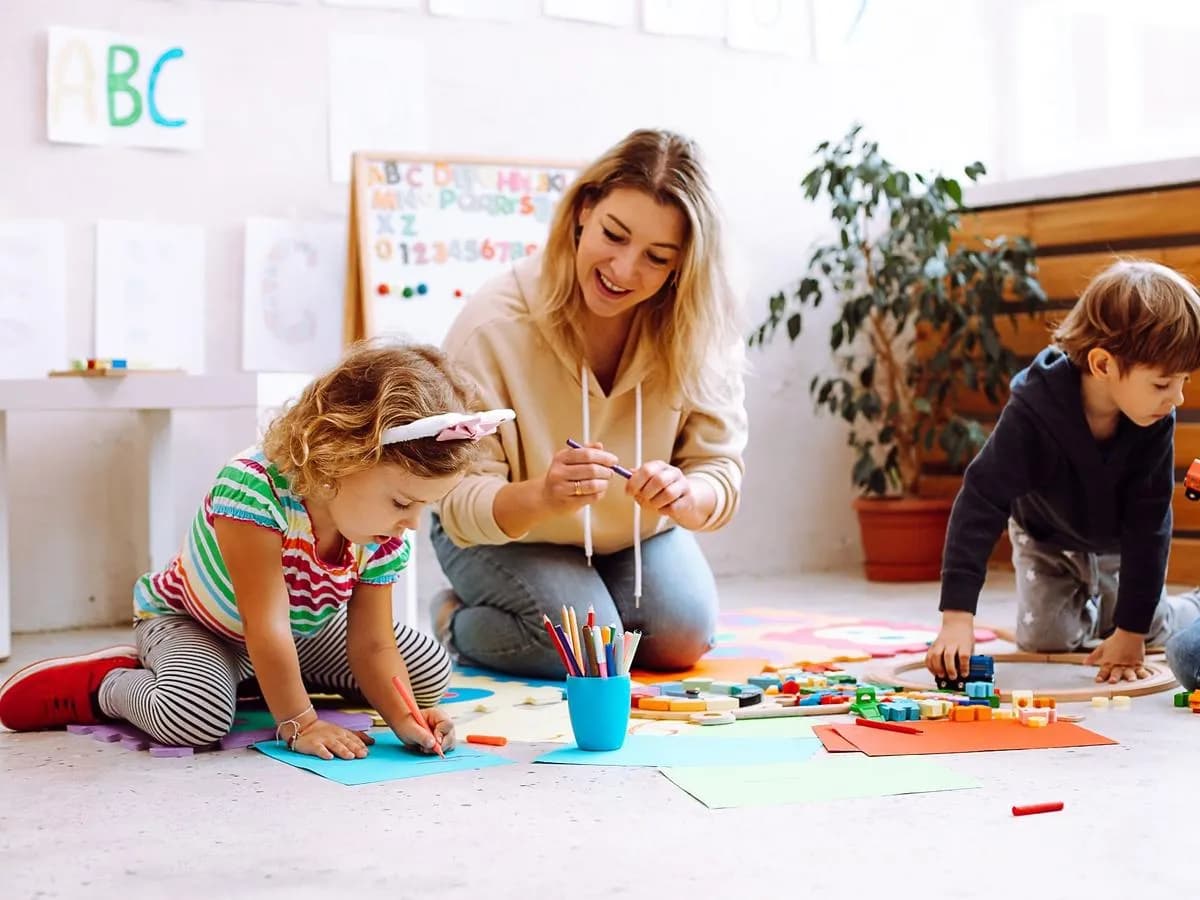 Przedszkole integracyjne - co to znaczy i jak wspiera dzieci z niepełnosprawnościami